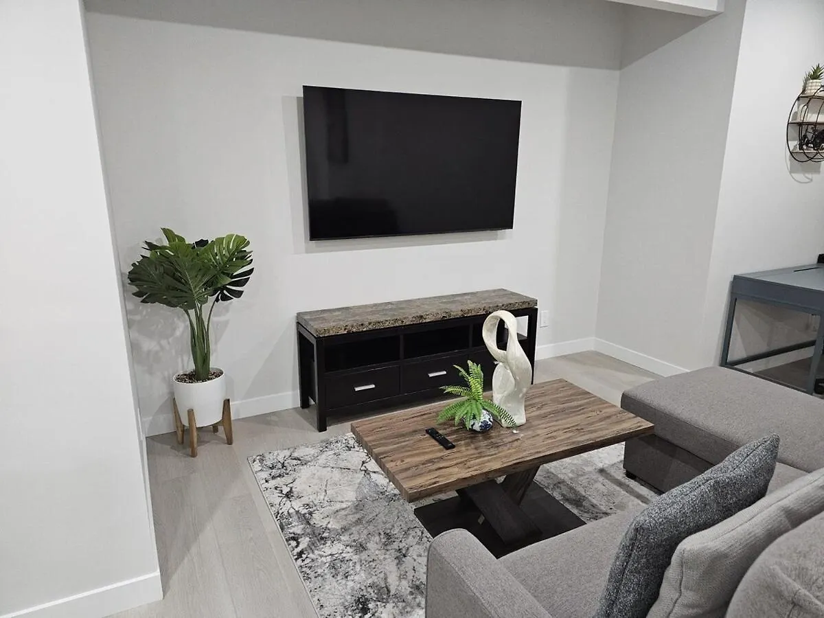 Apartment Brand-New Guesthouse-2Bedrooms Calgary